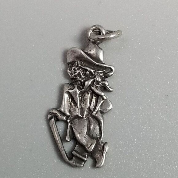 Vintage Sterling Silver Mustache Gentleman in a Suit with Hat Pendant Charm - Picture 4 of 7